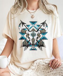 Bull Skull With Leopard Print, Feathers, And Crossed Arrows On Southwestern Geometric Background T-Shirt